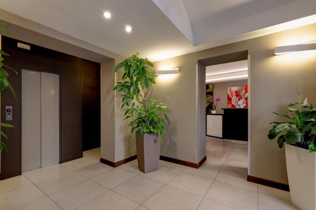 Hotel Rinascimento - Gruppo Trevi Hotels Рим Экстерьер фото