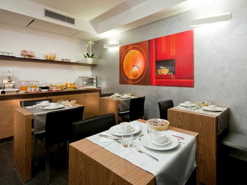 Hotel Rinascimento - Gruppo Trevi Hotels Рим Экстерьер фото