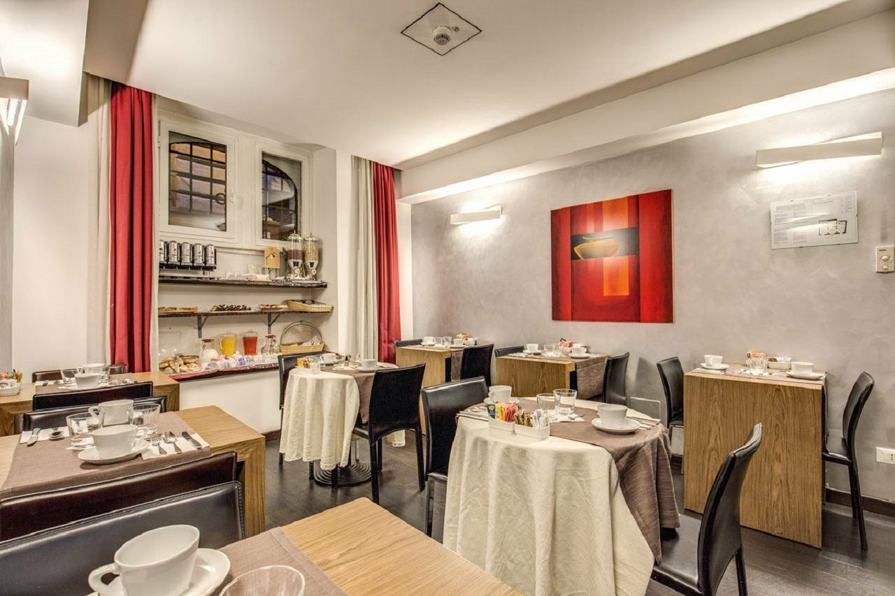 Hotel Rinascimento - Gruppo Trevi Hotels Рим Экстерьер фото